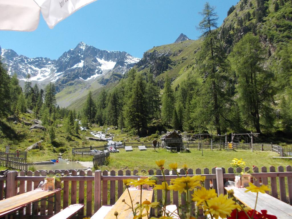 Haus Schoderbock Apartment Sankt Leonhard im Pitztal Room photo