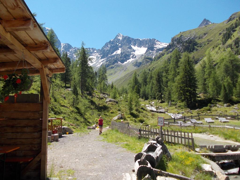 Haus Schoderbock Apartment Sankt Leonhard im Pitztal Room photo